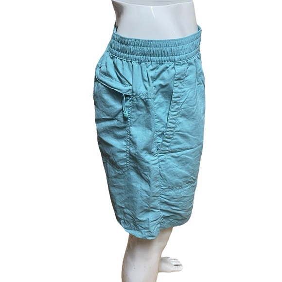 The North Face Shorts - Picture 2 of 7